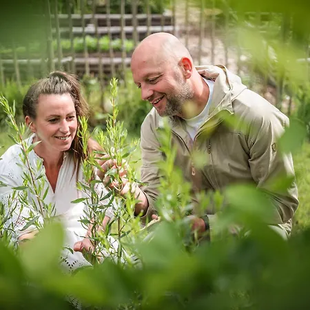 Luxe tent Eco Farm 'de Waeldernis' De Waal