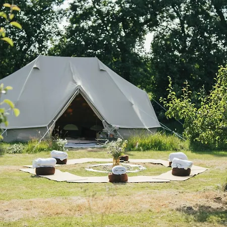 Eco Farm 'de Waeldernis' Lüks kamp alanı De Waal